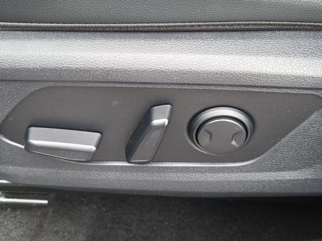 Certified Used 2023 Gray Kia X-Line image 17