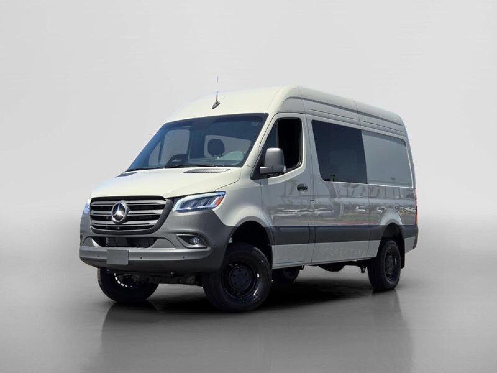 2026 Mercedes-Benz Sprinter 2500 170 WB HO High Roof AWD's photo
