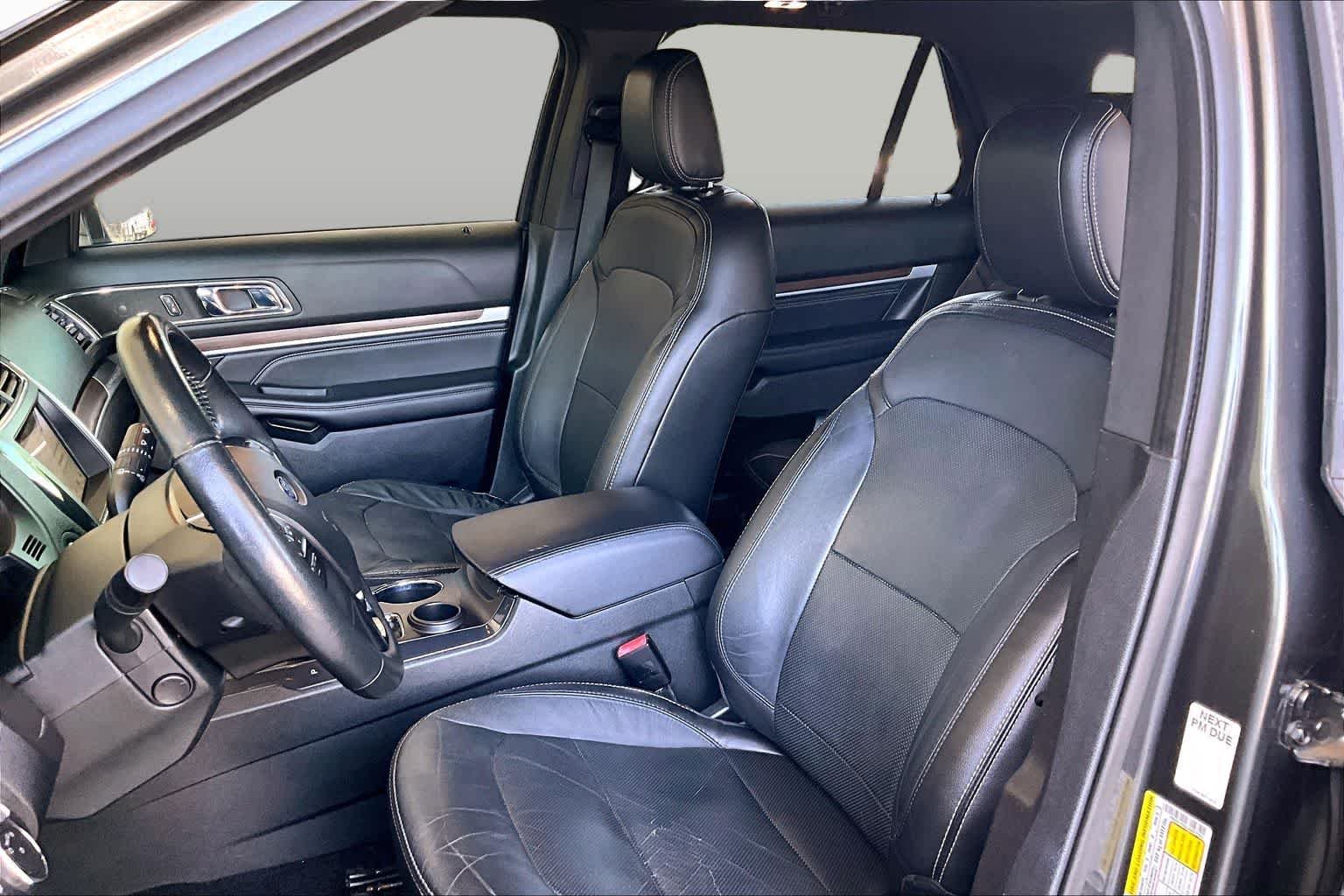 Used 2018 Gray Ford Limited image 8