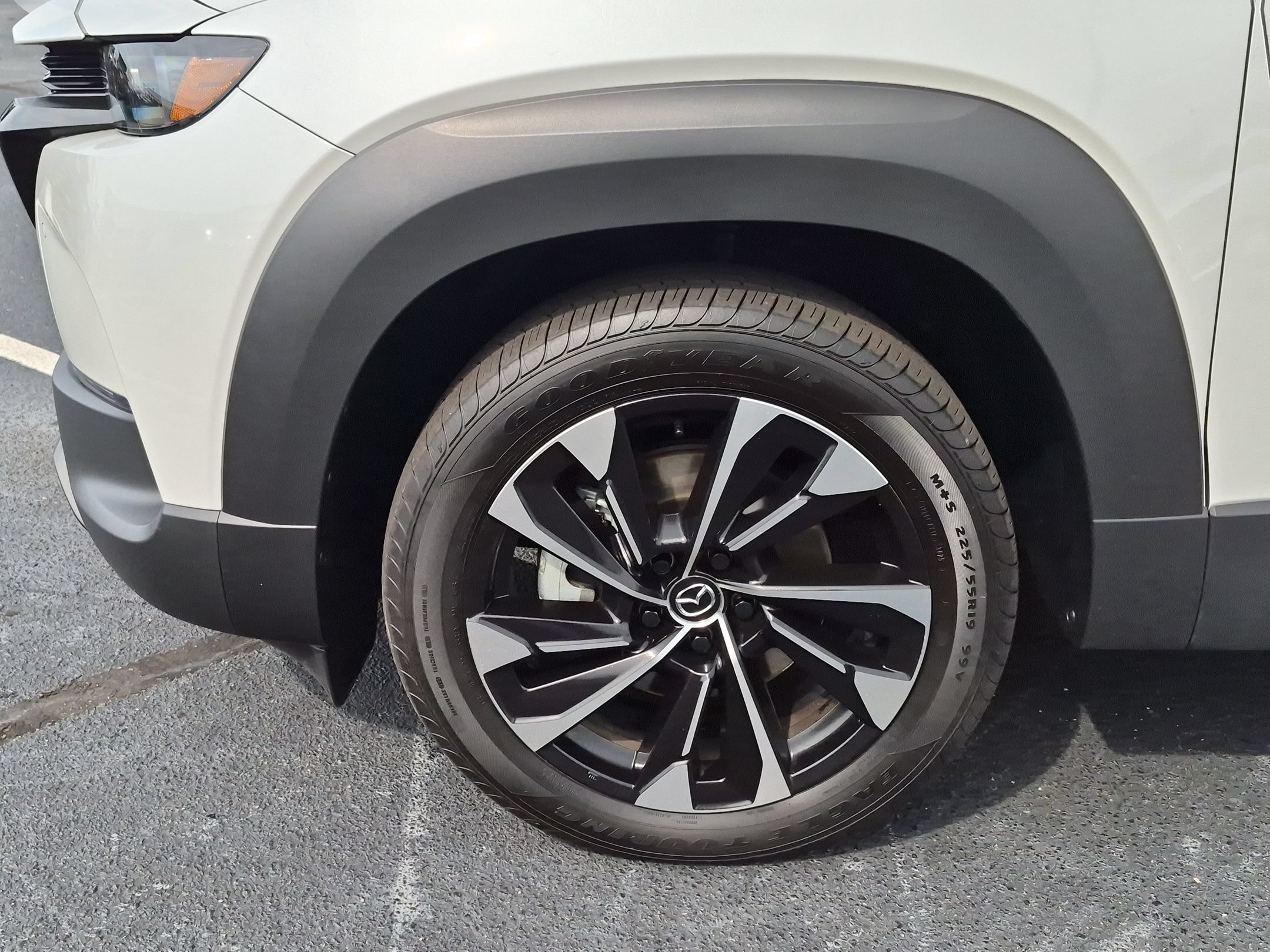 Used 2026 Wind Chill Pearl Mazda Premium Plus image 10