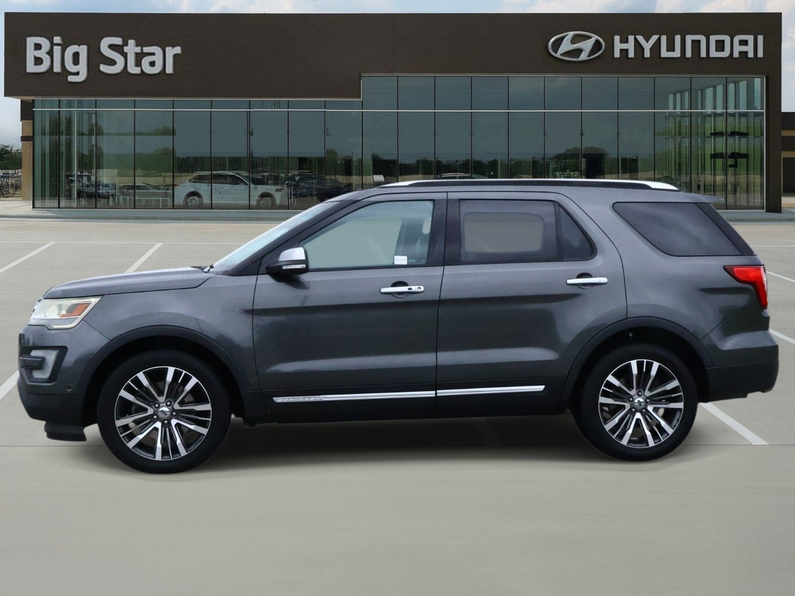 Used 2016 Ford Explorer Platinum with VIN 1FM5K8HT4GGC69645 for sale in Friendswood, TX