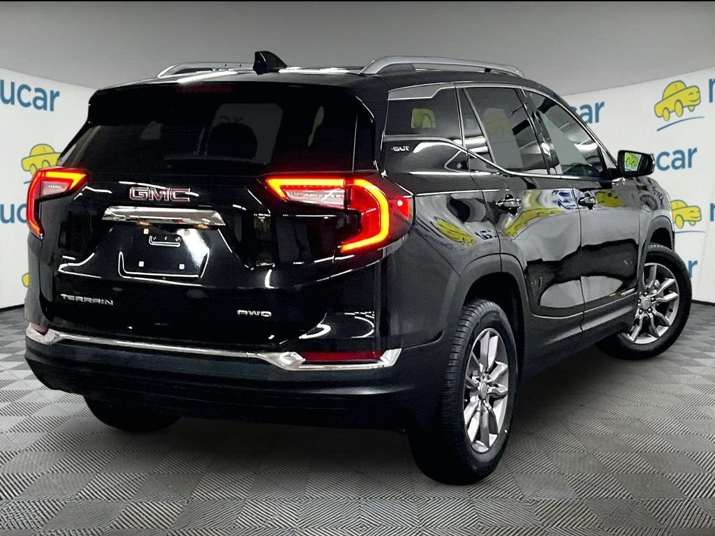 Used 2024 Black GMC SLT image 6