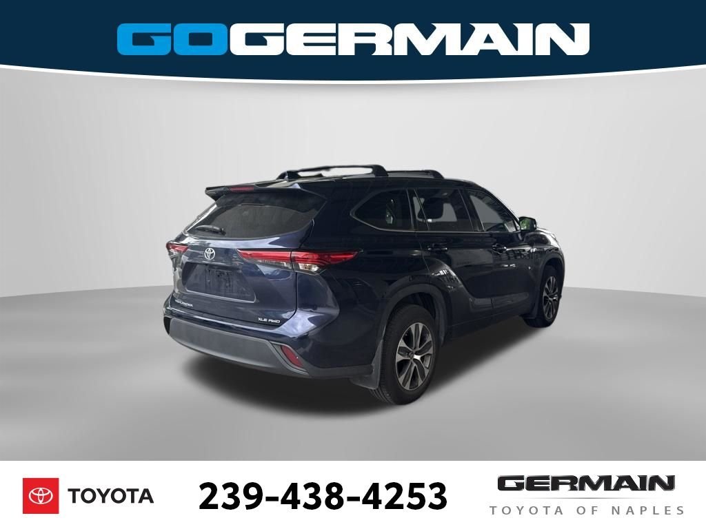 Used 2022 Blue Toyota XLE image 10
