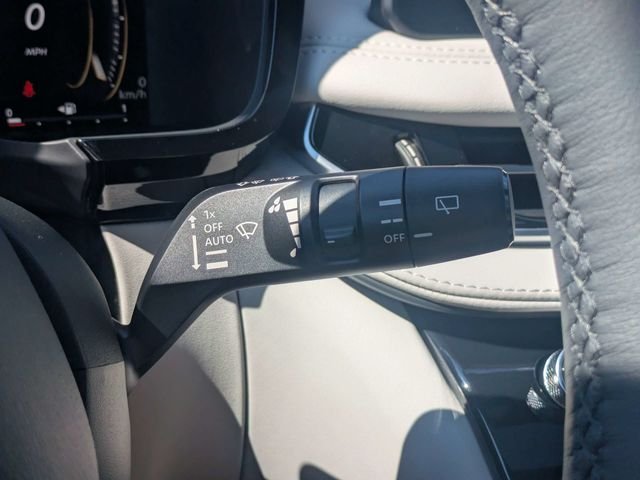 New 2027 BLACK OBSIDIAN INFINITI Luxe AWD image 30
