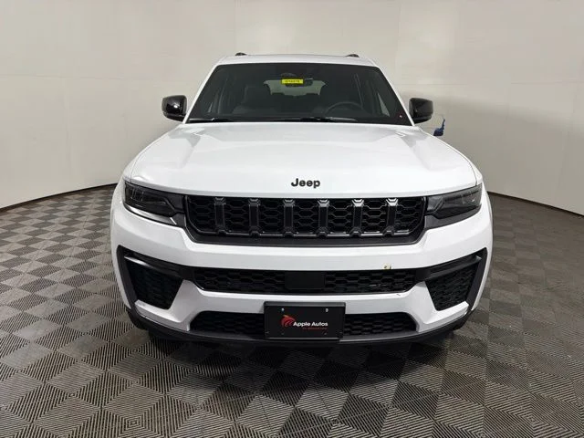 New 2026 White/off-white Jeep Limited image 2