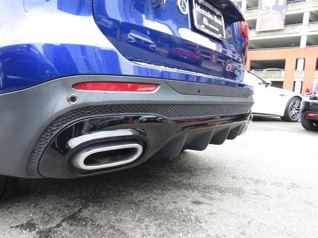 Used 2020 Galaxy Blue Metallic Mercedes-Benz GLB 250 image 14