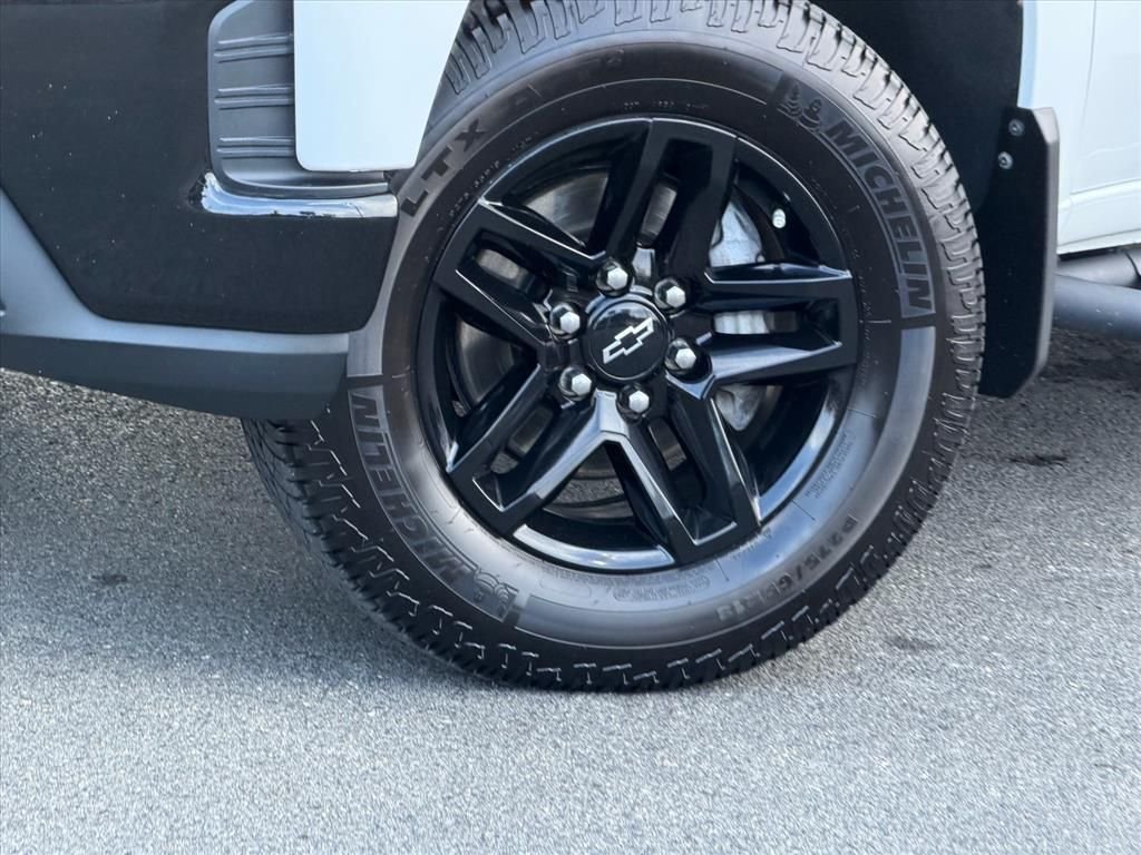 Used 2021 White Chevrolet Custom Trail Boss image 29