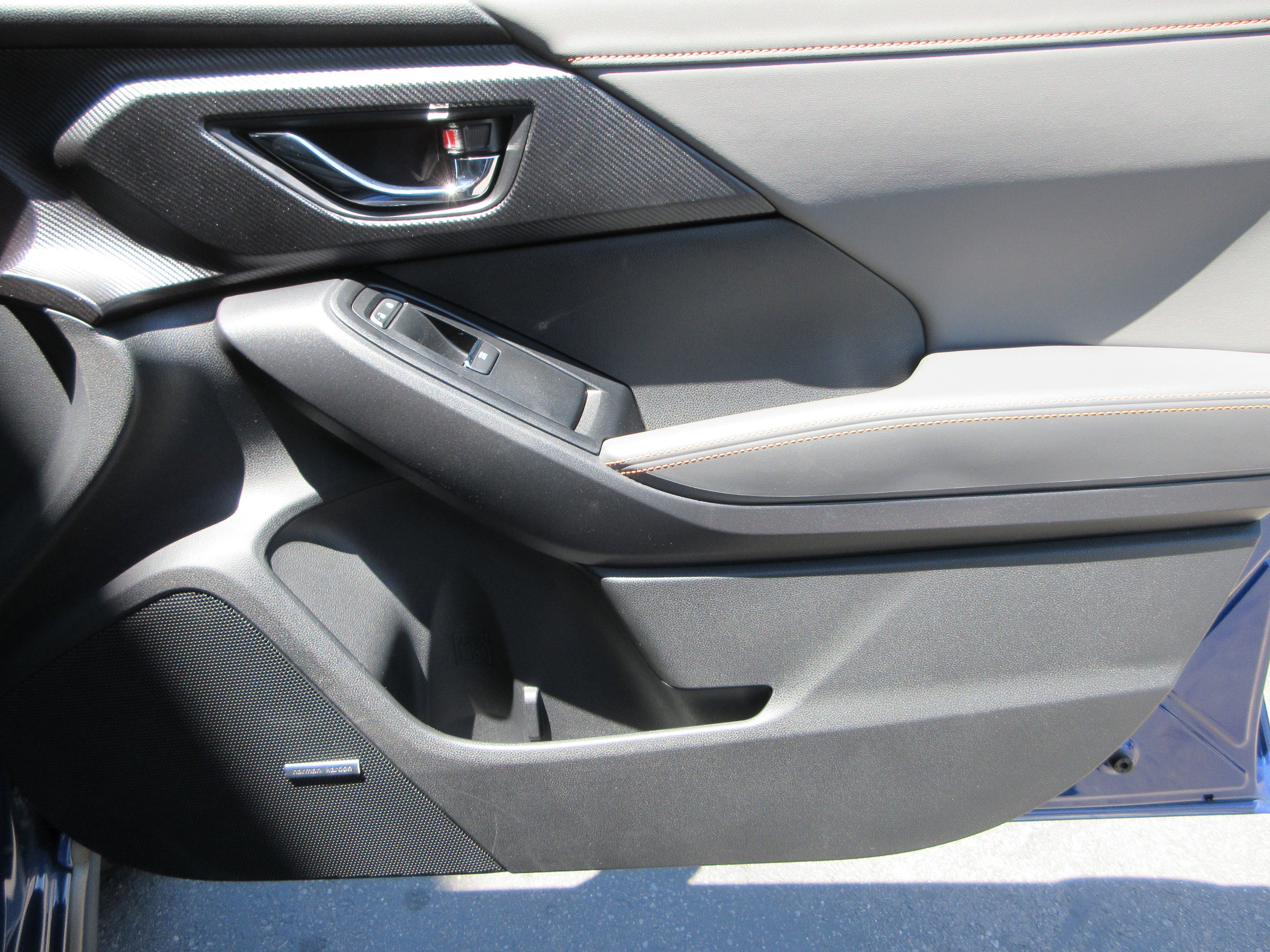 Used 2024 Sapphire Blue Pearl Subaru Limited image 24