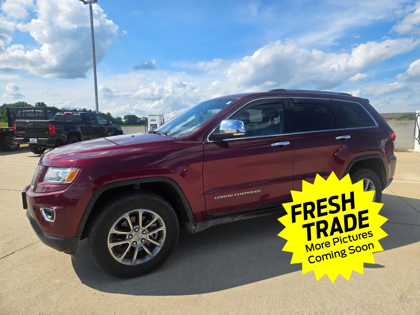Used 2016 Jeep Grand Cherokee Limited with VIN 1C4RJFBG5GC328606 for sale in Charles City, IA