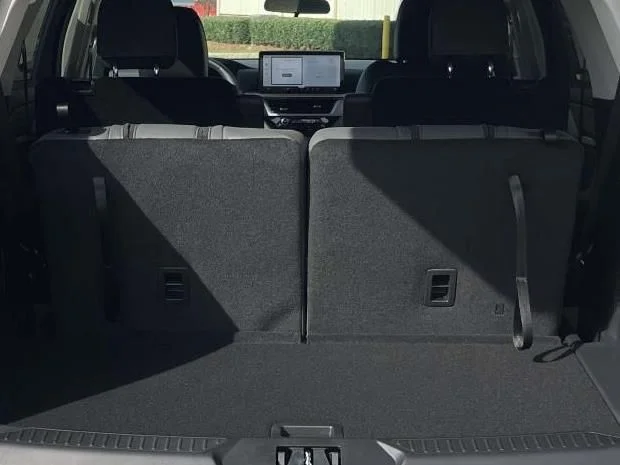 2026 Ford Explorer - Photo 9
