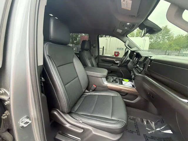 Used 2025 Gray Chevrolet LT image 23