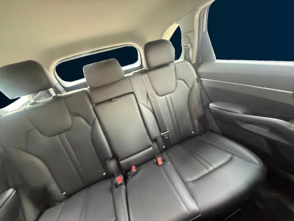Used 2026 White Kia S image 18