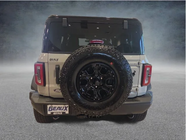 New 2026 Avalanche Gray Ford Badlands® image 42