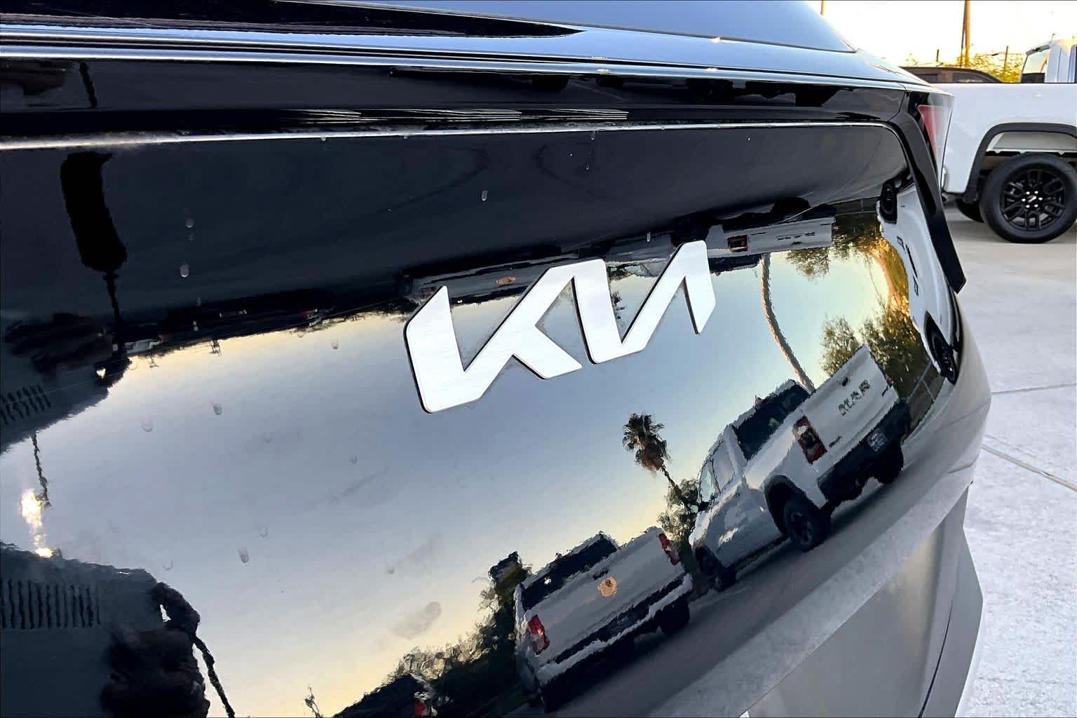 Used 2023 Ebony Black Kia EX image 62