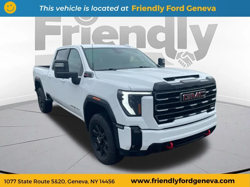 Used 2025 White GMC AT4 image 3