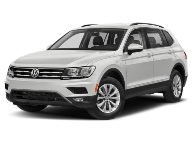 Used 2018 Pure White Volkswagen SE image 1
