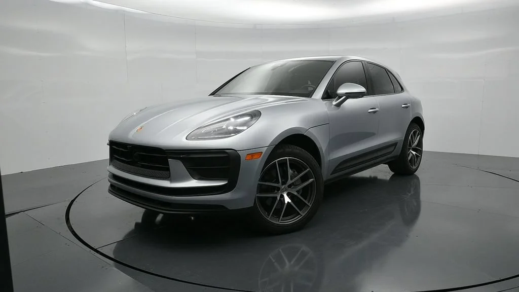 2023 Porsche Macan