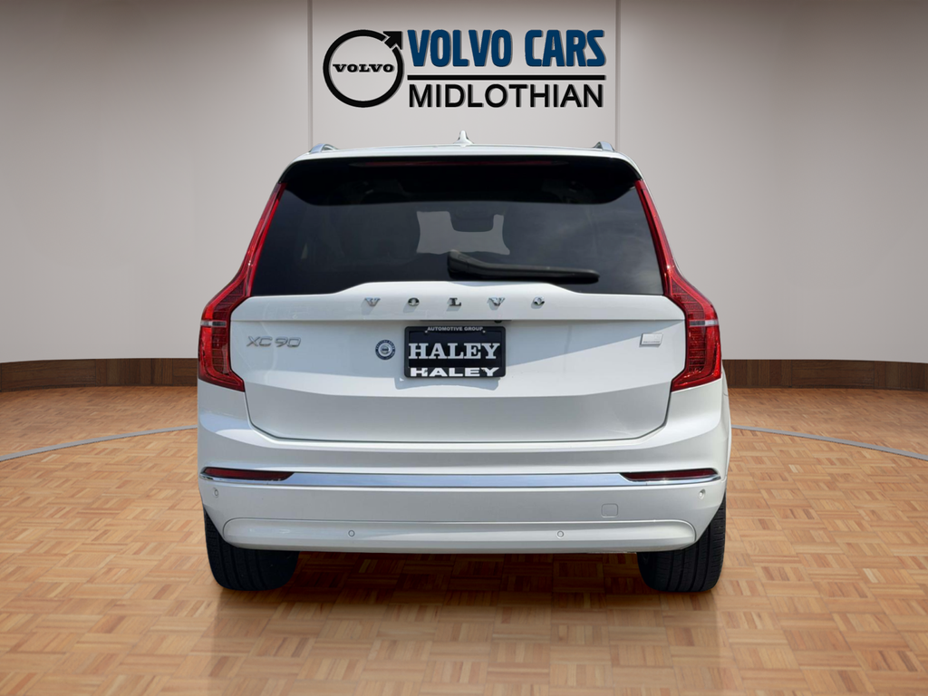 Used 2024 White Volvo T8 Plus Bright Theme 7 Passenger image 20