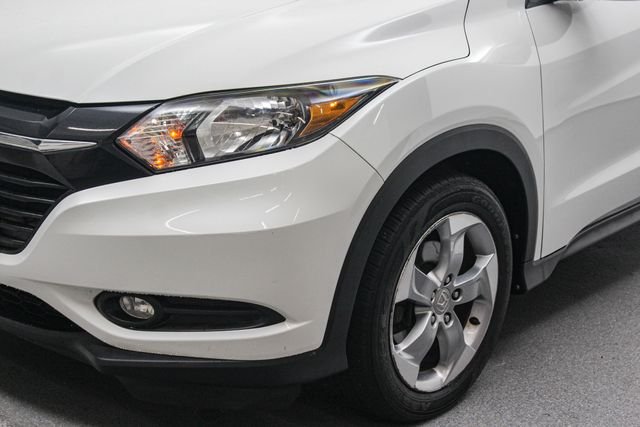Used 2017 White Orchid Pearl Honda EX image 4