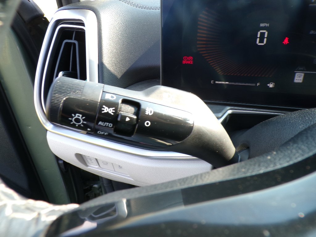 Used 2024 Jungle Green Kia X-Line EX image 21