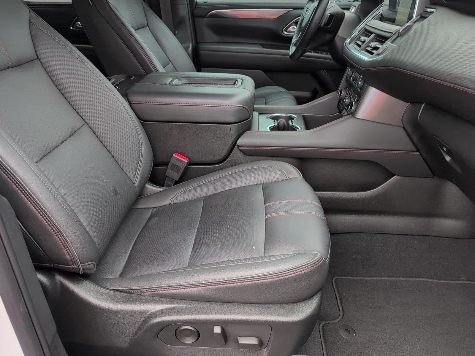 Used 2023 SUMMIT WHITE Chevrolet RST image 40