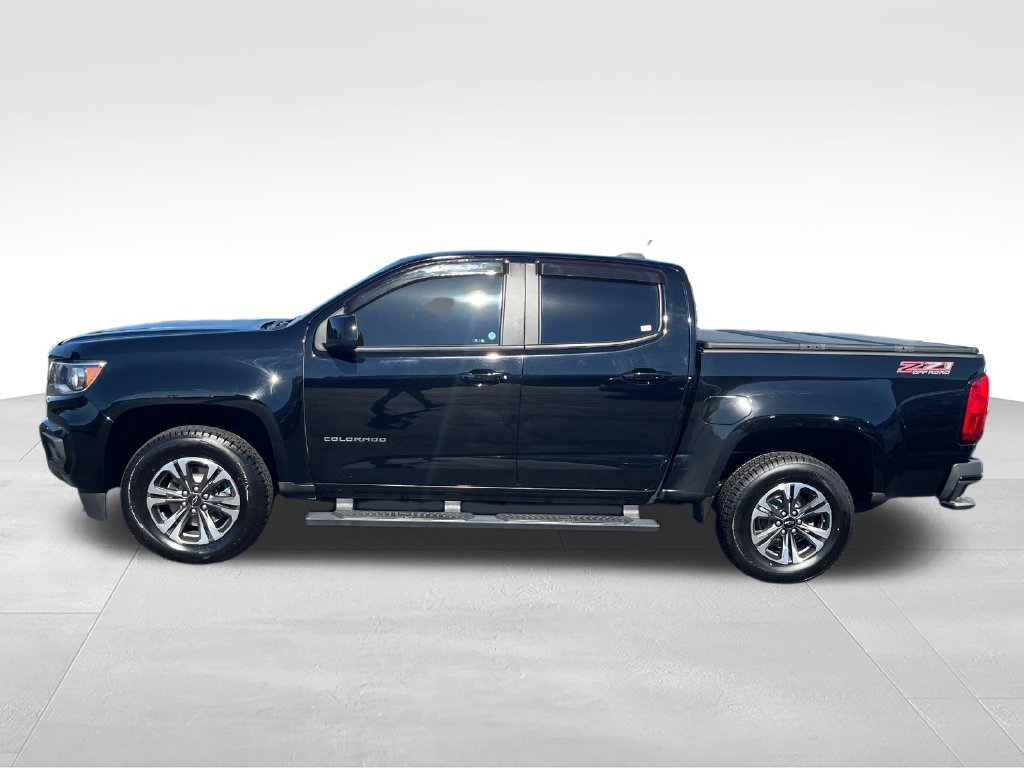 Used 2021 Black Chevrolet Z71 image 2