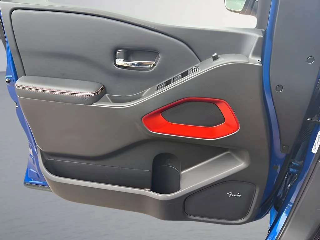 Used 2025 Blue Nissan PRO-X image 16
