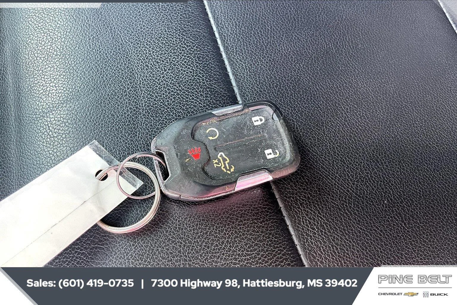 Used 2022 Shadow Gray Metallic Chevrolet RST image 10