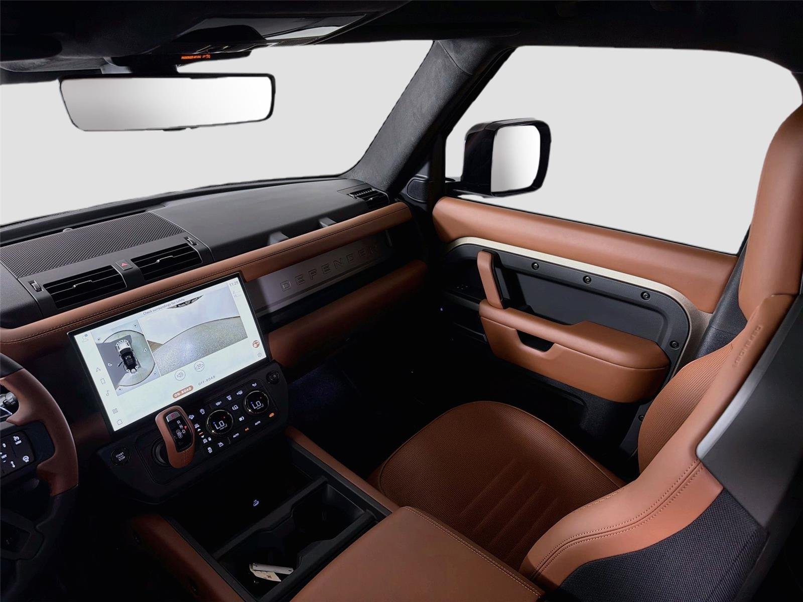 New 2026 Petra Copper LAND ROVER  OCTA image 23