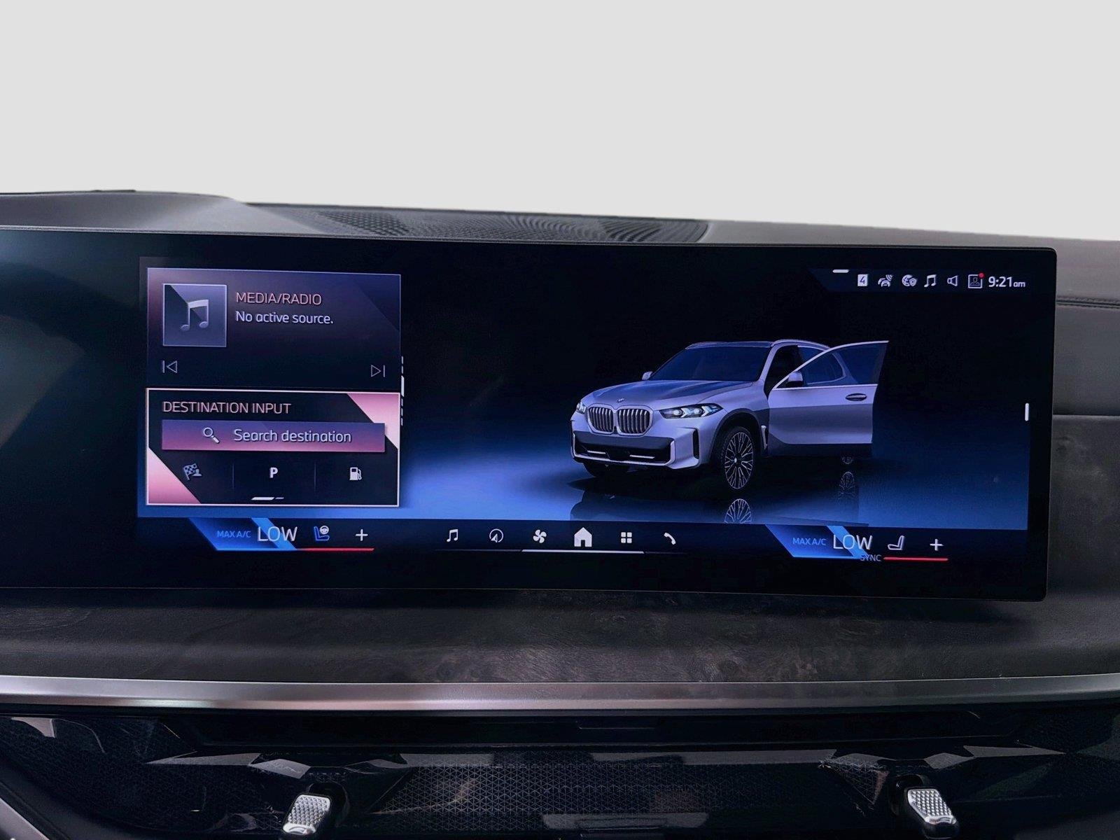 New 2026 Skyscraper Grey Metallic BMW sDrive40i image 15