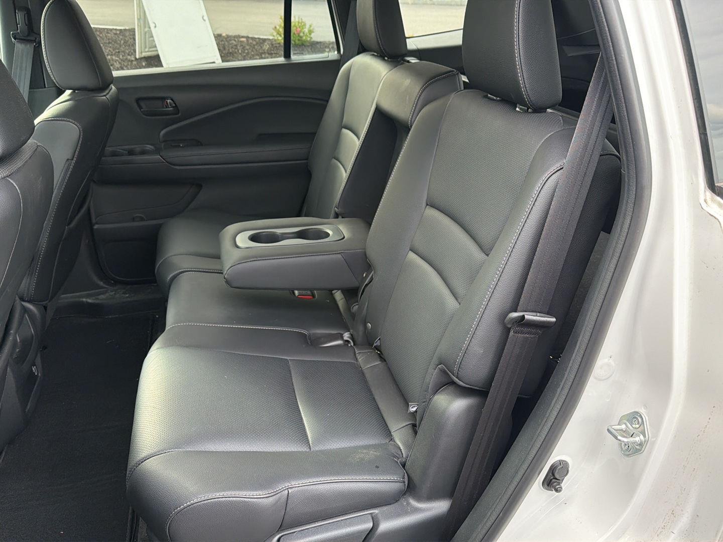 Used 2023 Platinum White Pearl Honda EX-L image 23