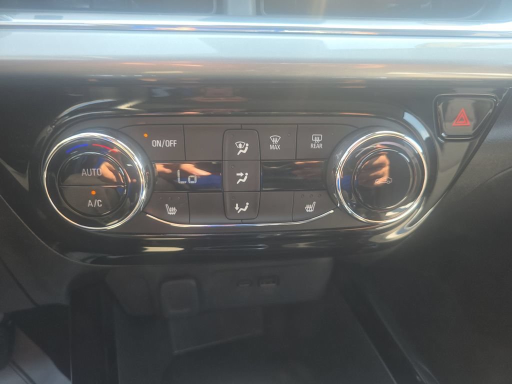 Used 2025 Mosaic Black Metallic Chevrolet LT image 28