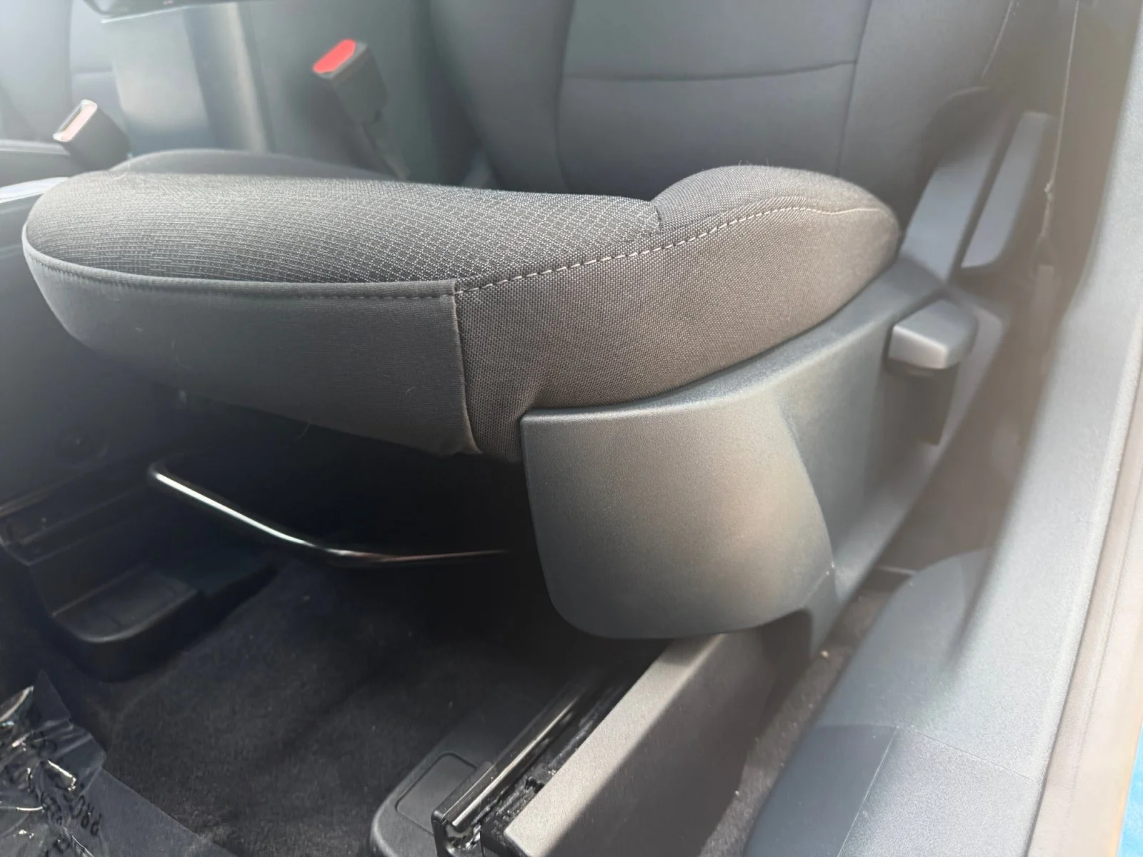 Used 2025 Blue Ford XL image 9