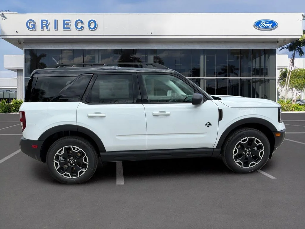 New 2026 Oxford White Ford Outer Banks® image 8