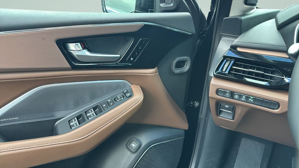 New 2026 Majestic Black Pearl Acura Technology Package image 17