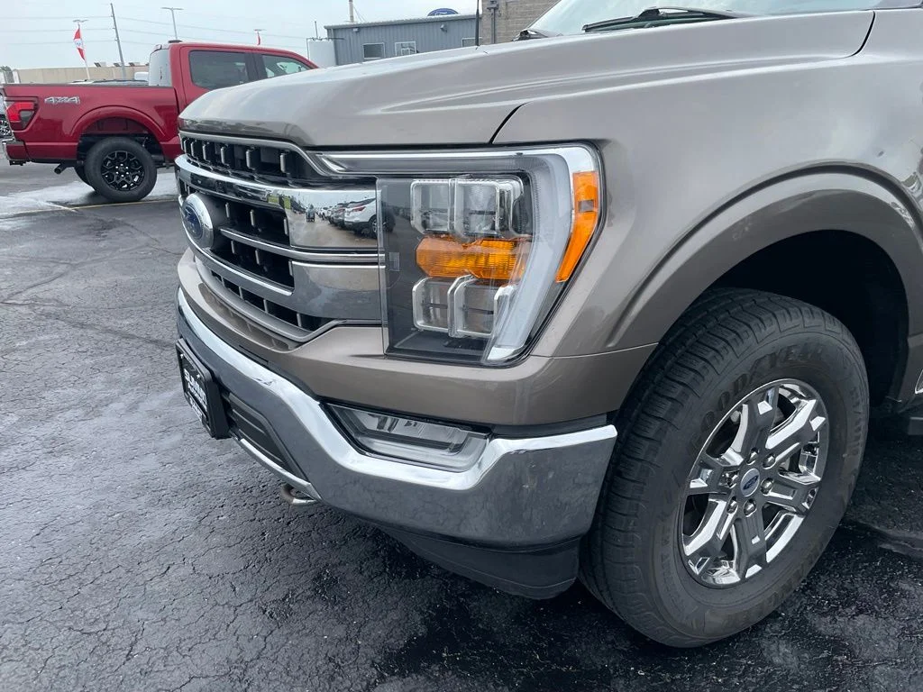 Used 2023 Stone Gray Metallic Ford Lariat image 34