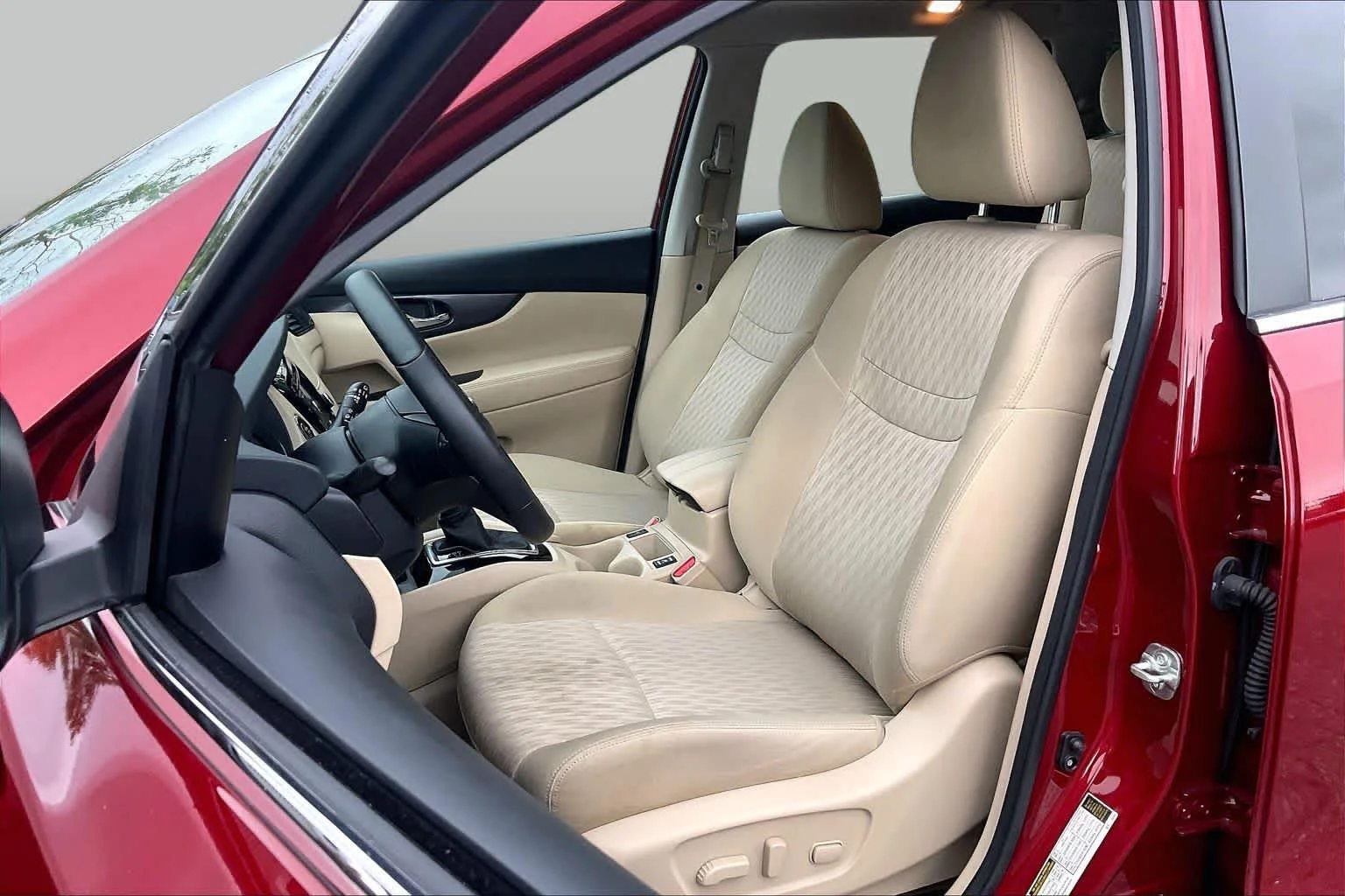 Used 2020 Scarlet Ember Tintcoat Nissan SV image 7