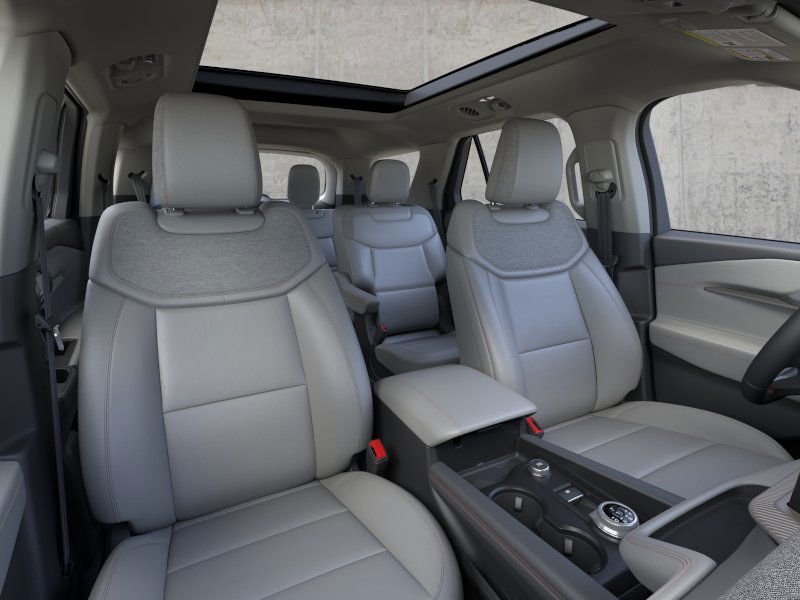 New 2026 Vapor Blue Metallic Ford Active image 33