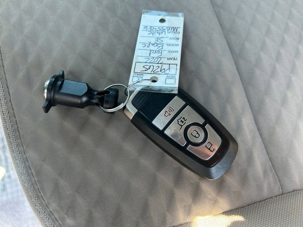 Used 2022 White Ford SE image 30