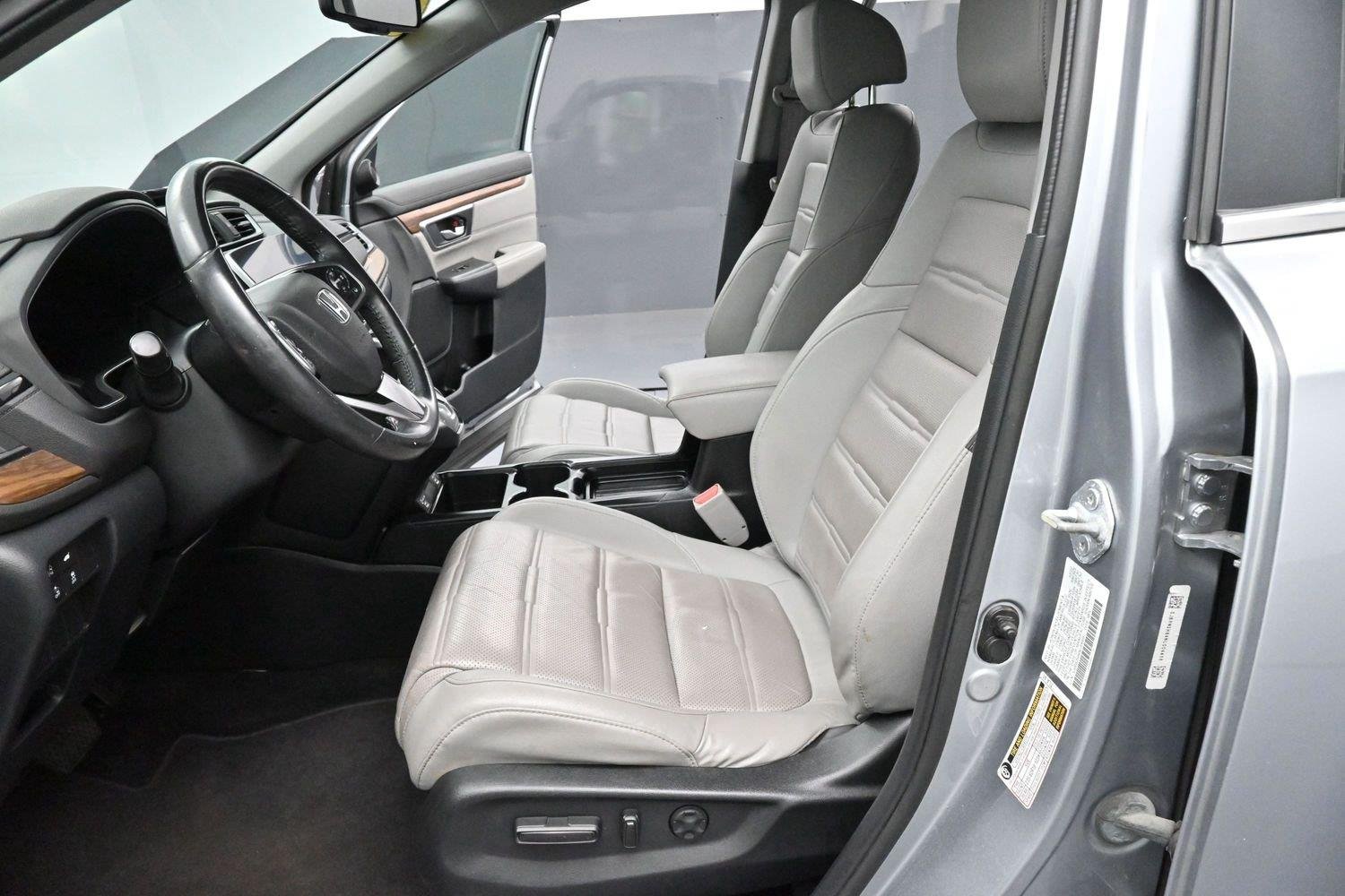 Used 2022 Lunar Silver Metallic Honda EX-L image 14