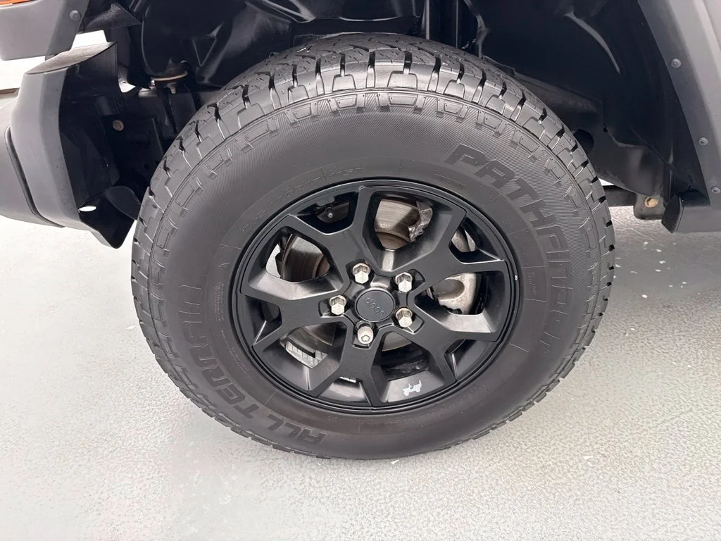 2020 Jeep Wrangler UNLIMITED SPORT Convertible Slide 2