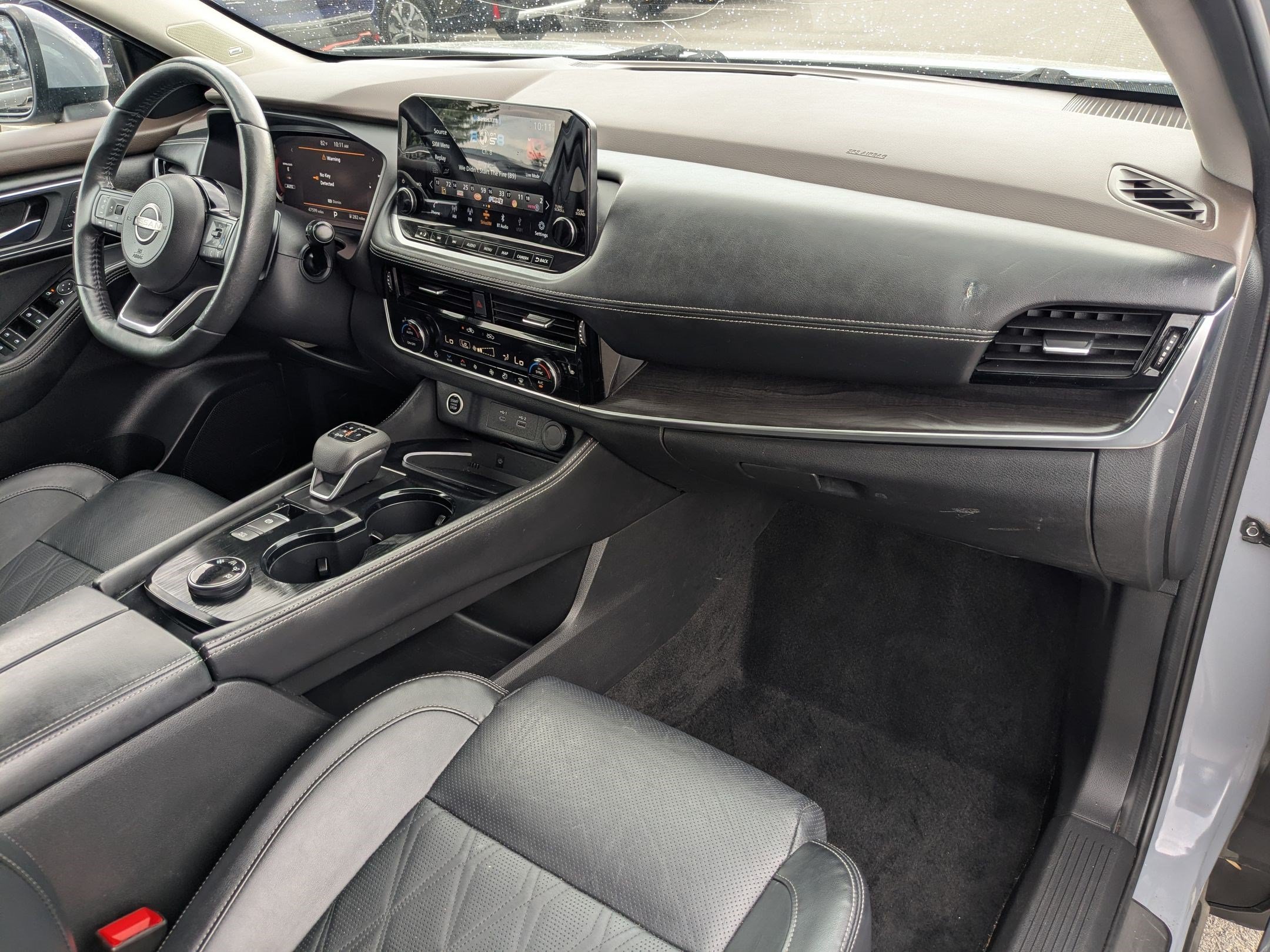 Used 2022 Boulder Gray Pearl Nissan Platinum image 34