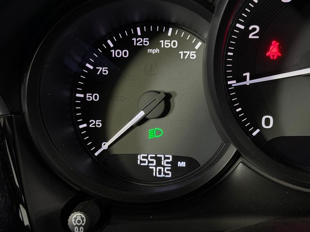 Used 2025 White Porsche  image 22