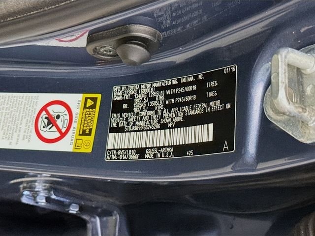 Used 2016 Blue Toyota XLE V6 image 34