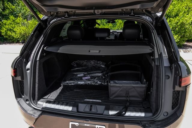 New 2026 Charente Grey Land Rover Dynamic SE image 68