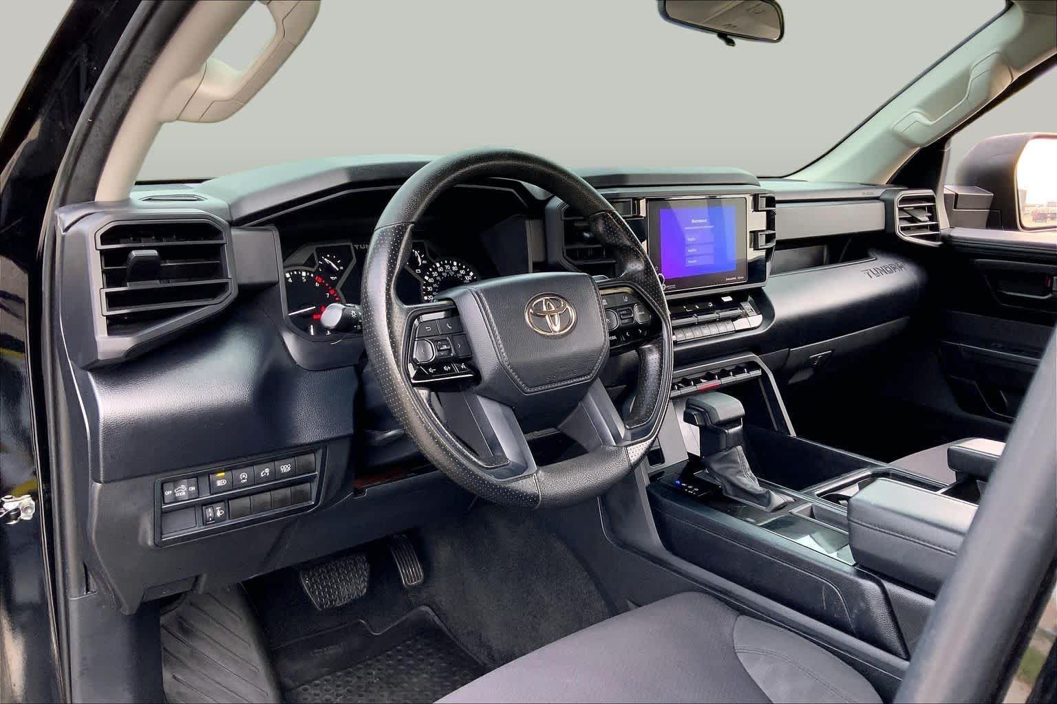 Used 2022 Midnight Black Metallic Toyota SR image 17