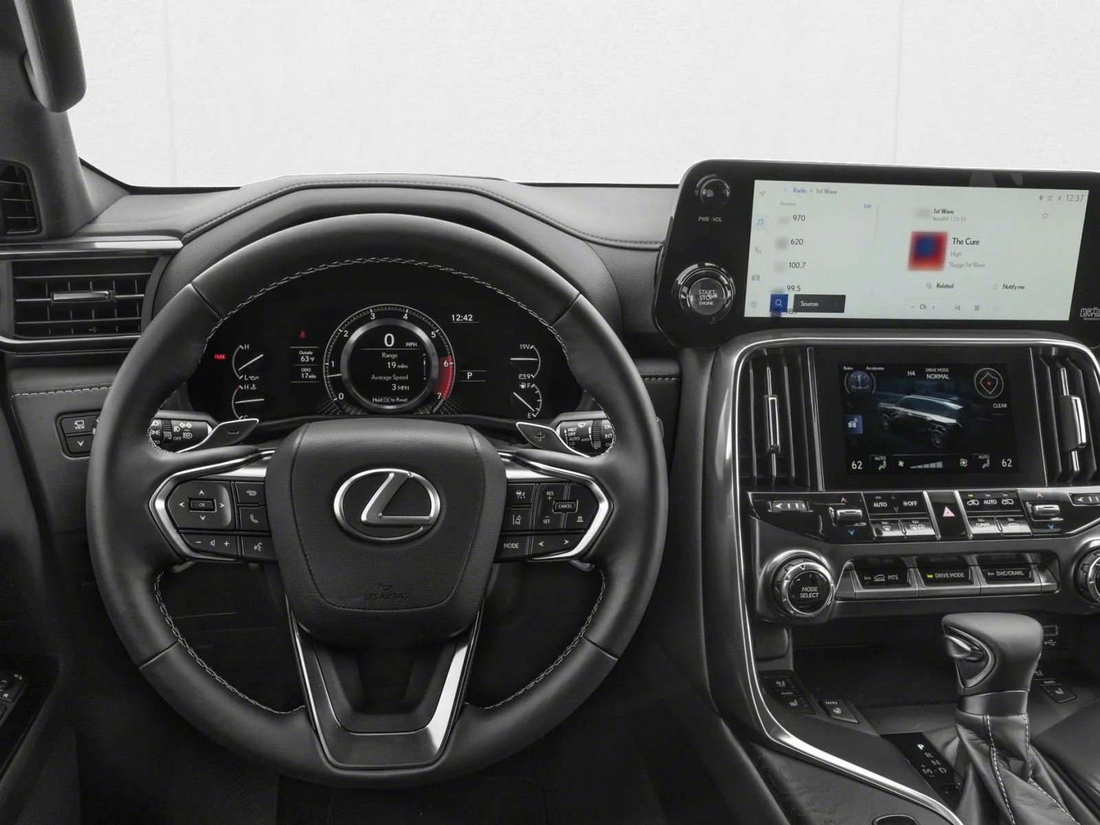 New 2026 Eminent White Pearl Lexus  600 LUXURY image 4