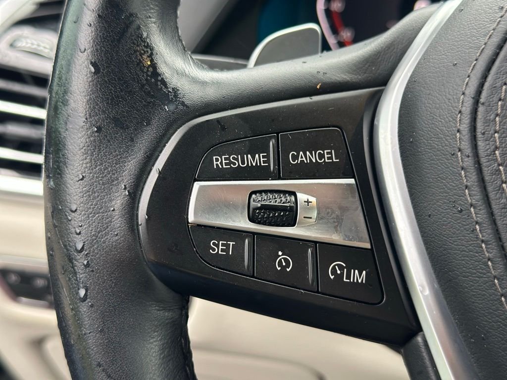 Used 2019 Mineral White Metallic BMW xDrive40i image 31