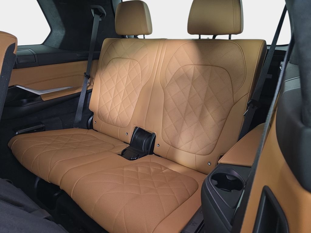 2023 BMW X7 40i - Photo 17