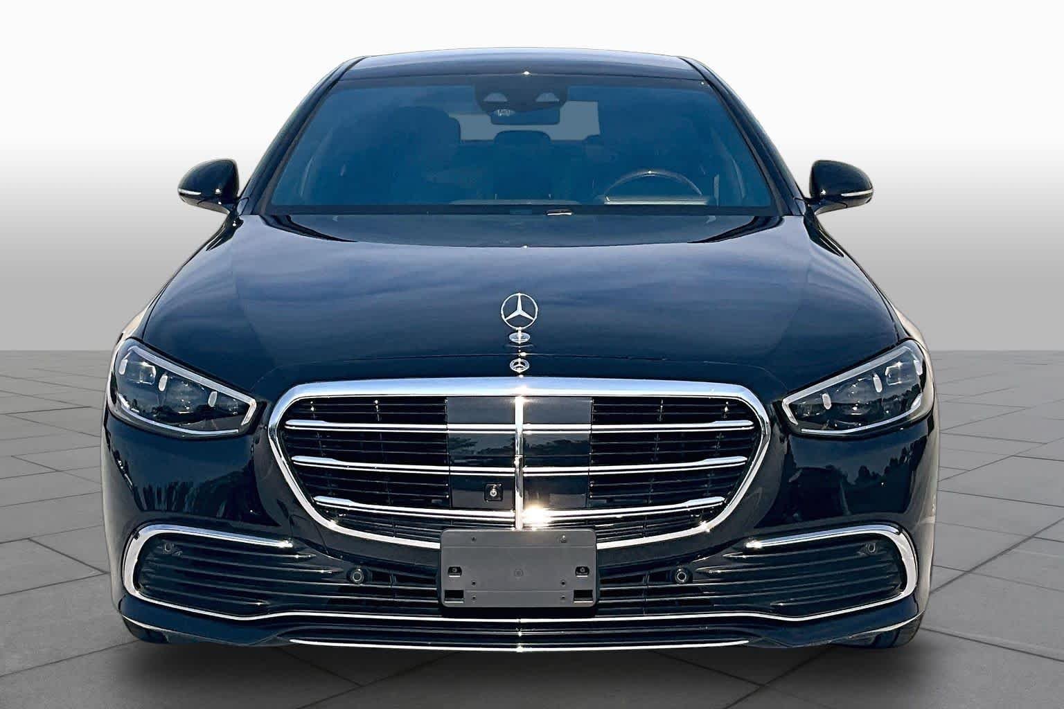 Used 2021 Obsidian Black Mercedes-Benz S 580 image 4